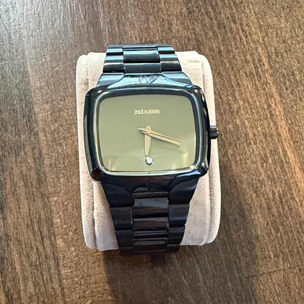 Nixon The Player Watch (Black and Gold)